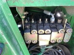 items/21852fd7f651ef11b4ad0022488ff517/1998johndeere6650selfpropelledforageharvester_d1f1fdb0ec174ddd87398692c0564bb8.jpg