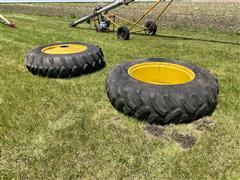 John Deere 18.4/38 Duals 