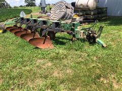 John Deere 2600 5-Bottom Plow 