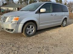 2008 Dodge Grand Caravan SXT 2WD Van 