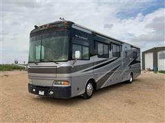 2005 Freightliner Fleetwood Providence S/A Motor Home 