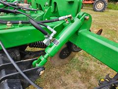 items/21df95ff5858ef11a4e60022488ec0a9/2008johndeere2510h15-knifenutrientapplicator_438207e981114ae7bfa8e18e04dcc377.jpg