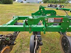 items/21df95ff5858ef11a4e60022488ec0a9/2008johndeere2510h15-knifenutrientapplicator_53597e499fd3468ca5d2f177d36ef785.jpg