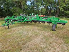 2008 John Deere 2510H 15-Knife Nutrient Applicator 