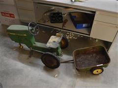 John Deere Pedal Tractor W/wagon 