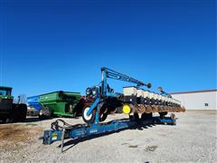 1992 Kinze 2300 16/31 Planter 