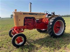 1964 Case 831 2WD Tractor 