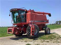 1996 Case IH 2166 2WD Combine 