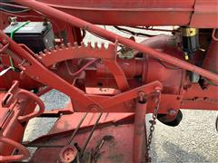 items/2294fb7b992bef11a296000d3ad41af2/farmallb2wdtractor-18_16e47f2872124c018ec8bd445ce20a4e.jpg