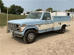 1985 Ford F250 XLT Lariat 2WD Service Truck W/ Tommy Lift Tailgate 