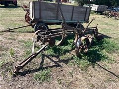 John Deere 484 3-Bottom Pull Type Plow 