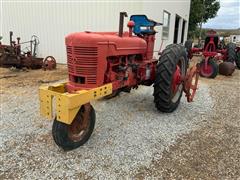 Farmall Super M 2WD Tractor 