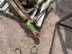 items/2383d92bb945ee11a81c00224890d91b/johndeere3pointarmsquickhitch_75aaff7a0b29418da60a30b1f2490cd2.jpg