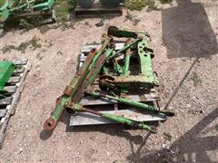 items/2383d92bb945ee11a81c00224890d91b/johndeere3pointarmsquickhitch_faf266aa8ed34b51bd7fdf35bcf45102.jpg