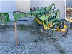 items/23b2f9011ed243d4a7479e64a14d77db/johndeere725frontmountcultivator-2_82934cf10d5544fc9195790414242308.jpg