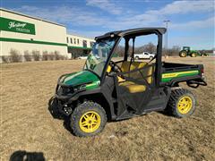 2022 John Deere XUV 835M Gator 4x4 UTV 