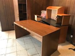 Cabinet & Desks 
