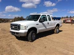 2007 Ford F350 4x4 Extended Cab Pickup 