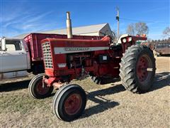 1969 International 756 D CU 2WD Tractor 