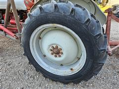 items/24bed3267377ef11a4e60022488ec0a9/ford8n2wdtractorwloaderblade-2_d0b140da268e48b8af62ce94143737f5.jpg