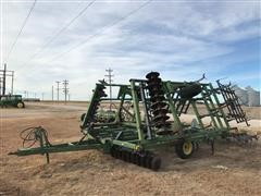 John Deere 724 Field Finisher 