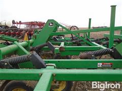 items/25155fd663b7ef1195f6000d3a620d5e/johndeere68021chiselplow_56808737157643748cdbfccaac57703b.jpg