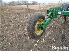 items/25155fd663b7ef1195f6000d3a620d5e/johndeere68021chiselplow_d3b160c8a7234c969919f2a6d768e1a5.jpg