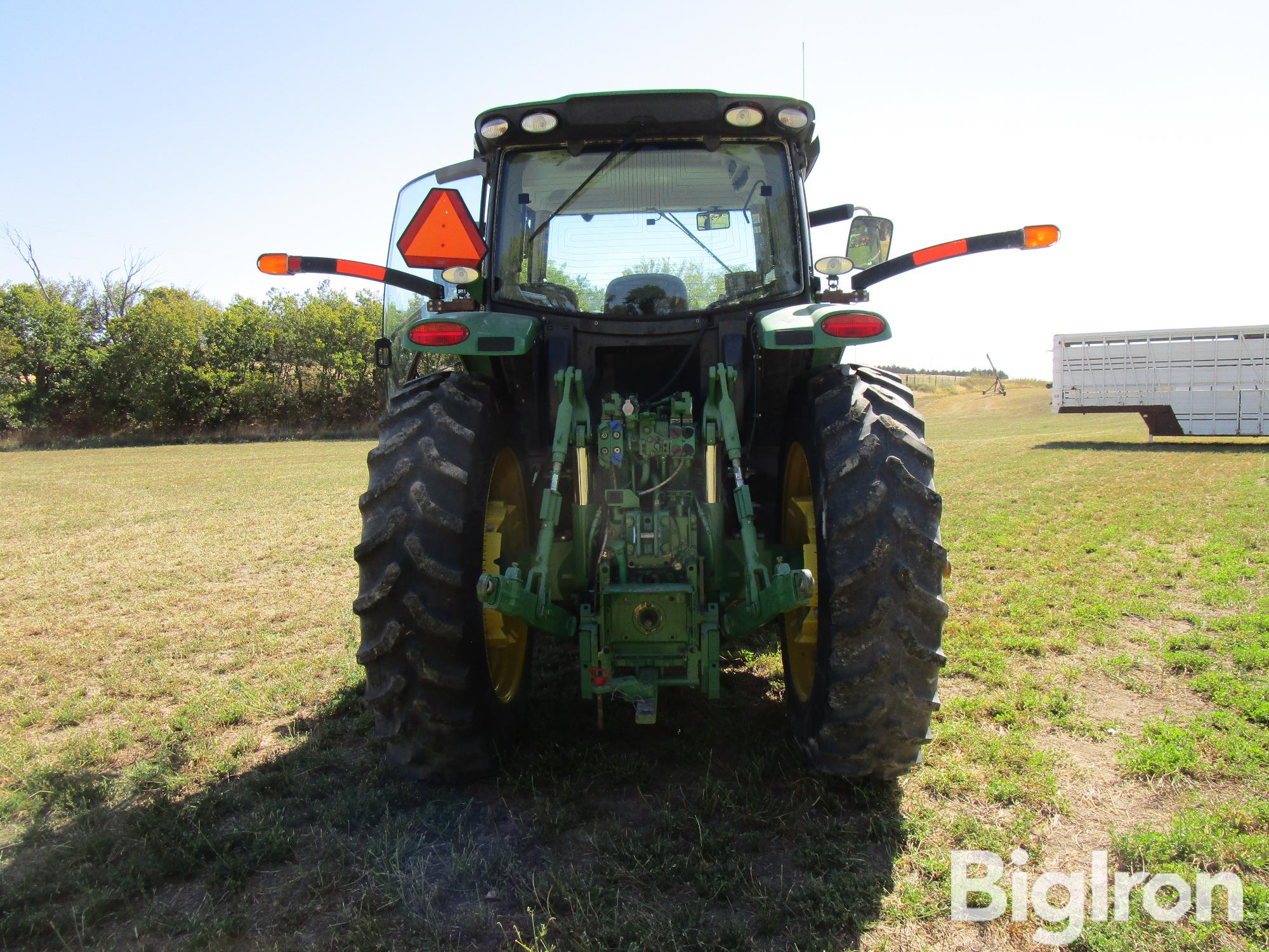 items/25175b962387ef1194430022488d1829/mfwdtractor-4_41e1c32105304caa8d3be7ea518edfe2.jpg