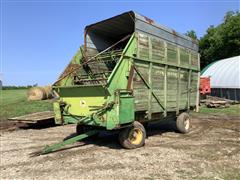 John Deere 214 Forage Wagon 