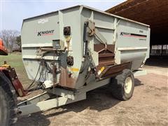2004 Knight 3150 Commercial Reel Feed Wagon 