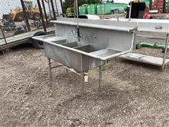 Stainless Steel Sink & Counter 
