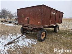 Stan-Hoist Harvest Wagon 