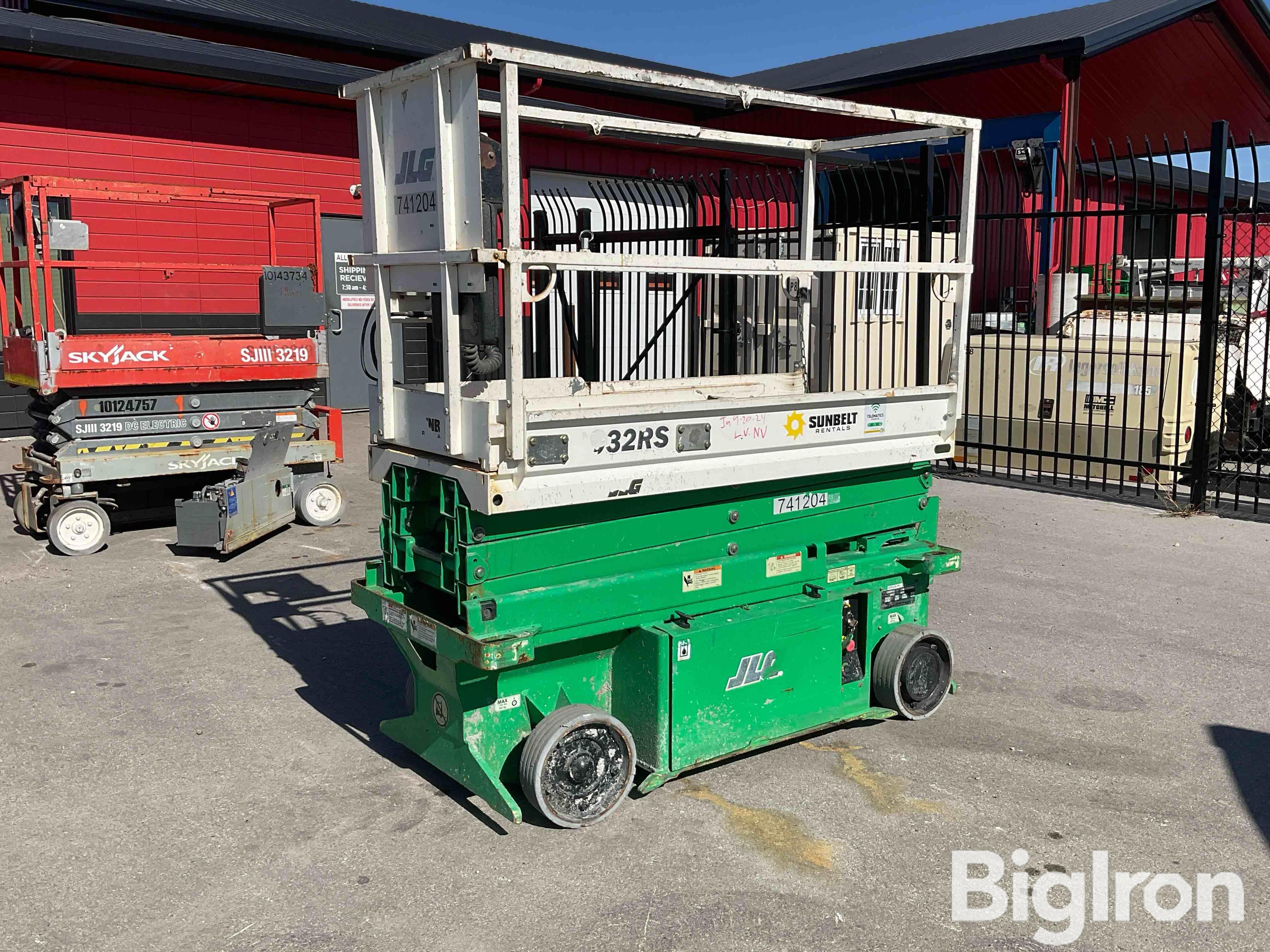 2015 Jlg 1932RS Electric Self-Propelled Scissor Lift 