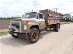 1974 International 1600 LoadStar S/A Grain Truck W/18' Box 