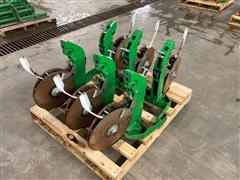 John Deere 1770 Planter Row Units 