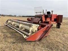 Hesston 6200 Self Propelled Windrower 