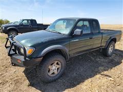 2001 Toyota Tacoma 4x4 Extended Cab Pickup 