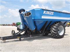 2015 Kinze 1100 Grain Cart 