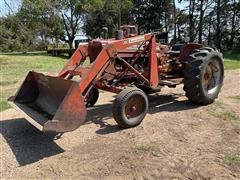 1962 Allis-Chalmers D19 2WD Tractor W/Loader 