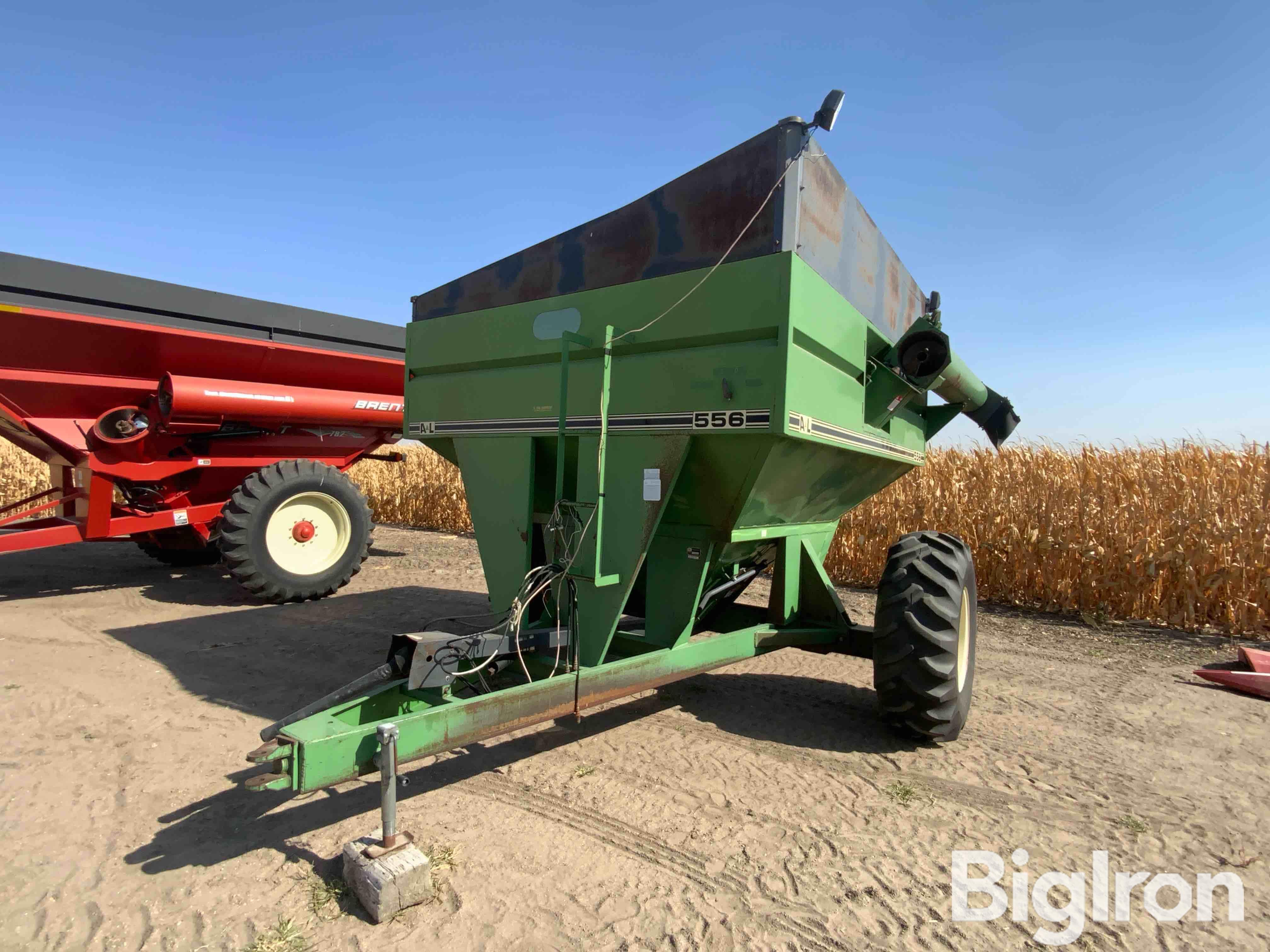 A&L 556 Grain Cart 