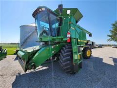 1998 John Deere 9510 Maximizer 4WD Combine 