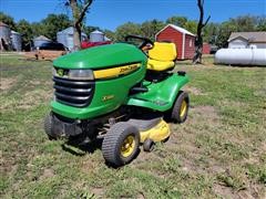 2008 John Deere X300 Lawn Tractor W/Mower Deck 