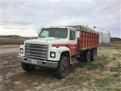 1979 International 1824 S/A Grain Truck 