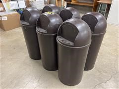 Plastic Trash Cans With Lids 