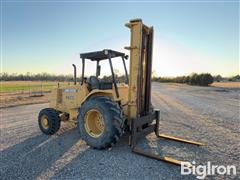 John Deere 482C 4x4 Rough Terrain Forklift 