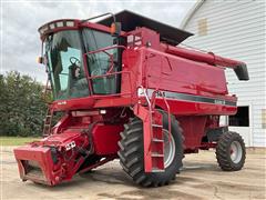 1997 Case IH 2144 Combine 