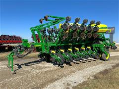 2017 John Deere 1795 MaxEmerge 5 16/31 Planter 