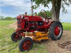 1946 Farmall Cub 2WD Tractor w/ Attachments 