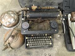 L.C, Smith & Bros Vintage Typewriters 