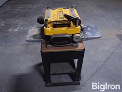 Dewalt DW735 Wood Planer 